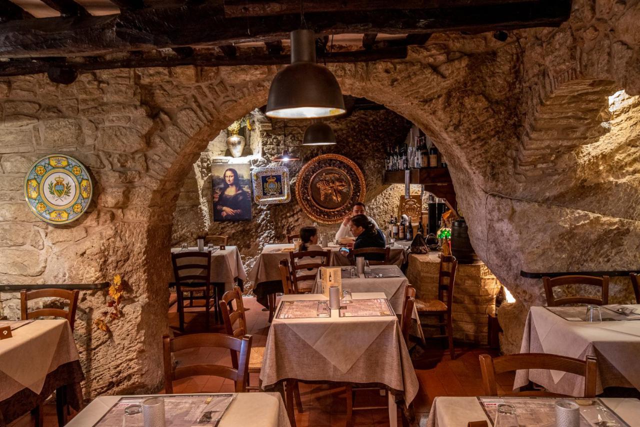 Locanda Cantina Di Bacco 圣马力诺 外观 照片