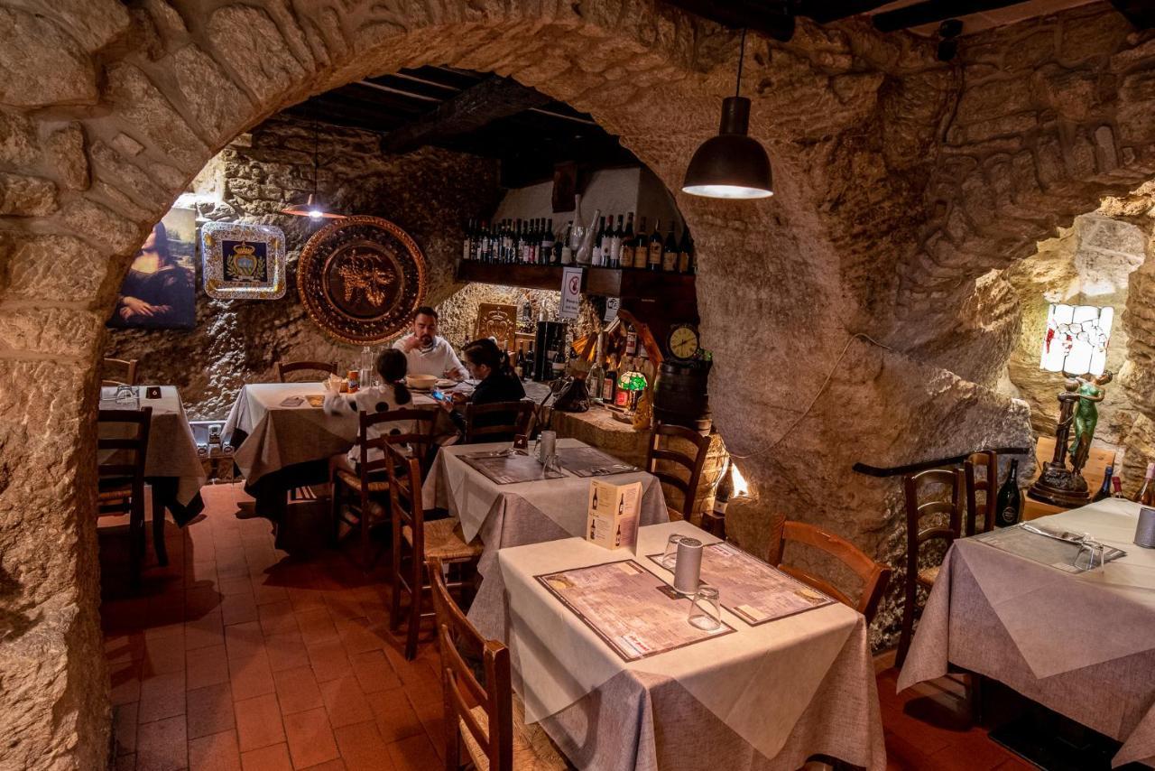 Locanda Cantina Di Bacco 圣马力诺 外观 照片