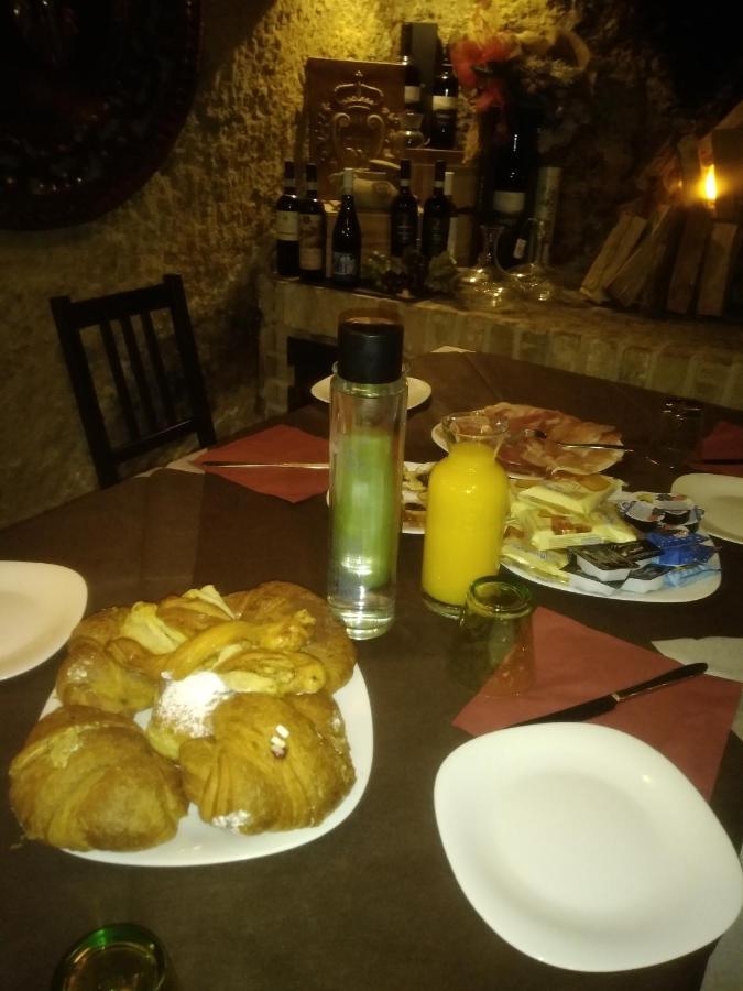 Locanda Cantina Di Bacco 圣马力诺 外观 照片