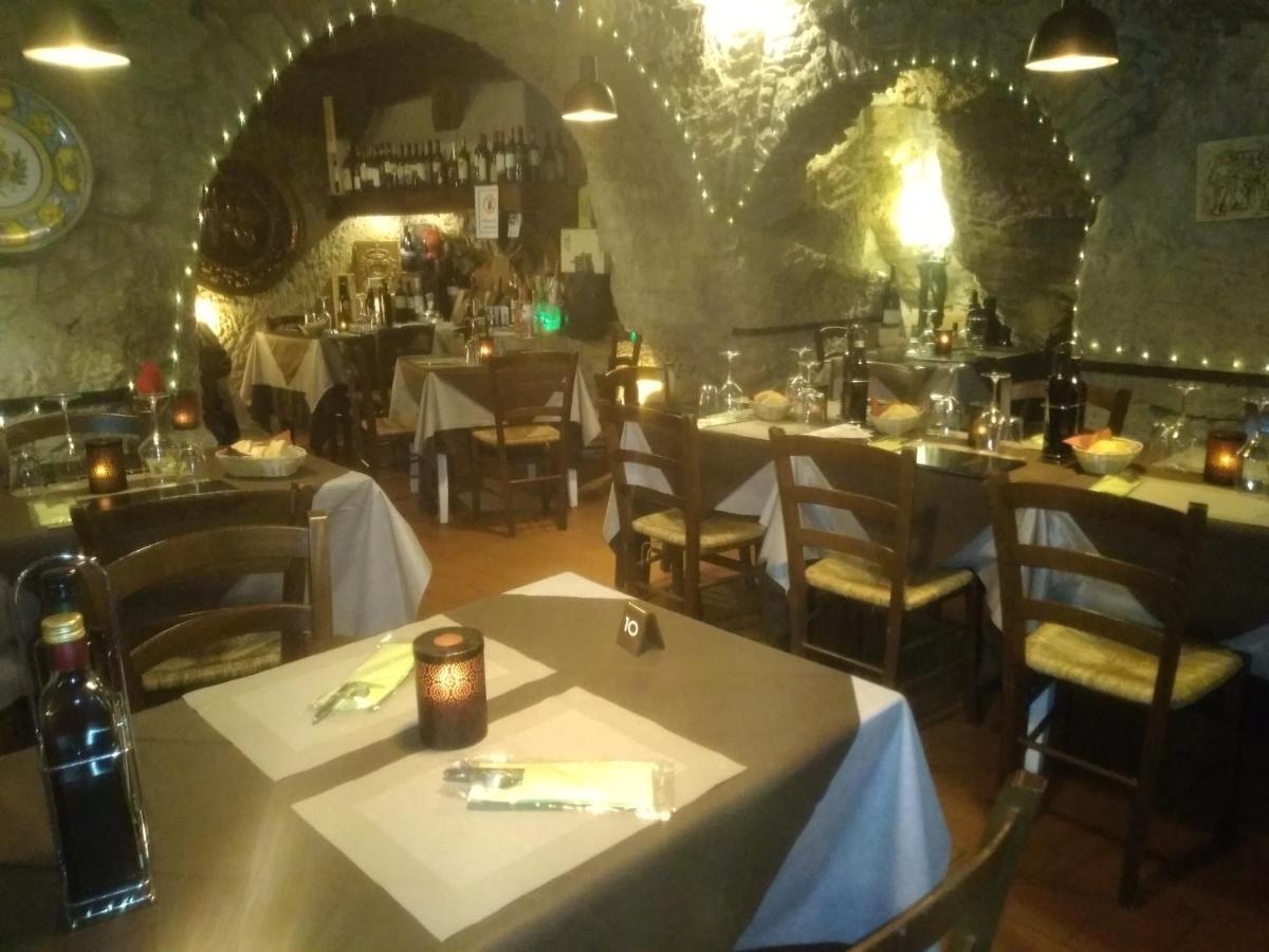 Locanda Cantina Di Bacco 圣马力诺 外观 照片