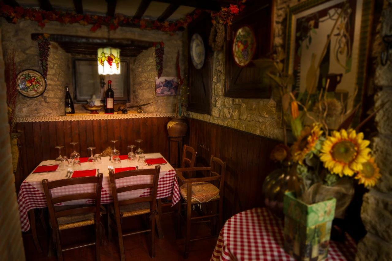 Locanda Cantina Di Bacco 圣马力诺 外观 照片